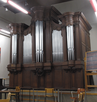 Pierre Schyven organ in Baroque case Pierre Schyven organ in Baroque case