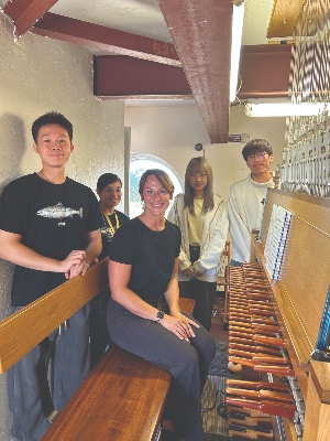 Organ students learn about the carillon