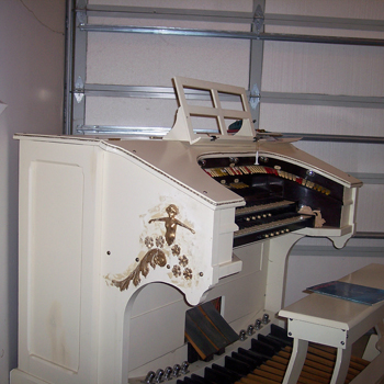 Wicks theatre organ