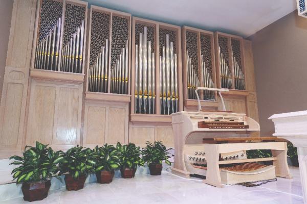 Lewtak organ, Chapel by the Sea