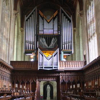 1969 Grant, Degens and Bradbeer organ, New College Chapel, Oxford, UK (photo credit: Stefan Schwarz, licensed under the Creative Commons Attribution-Share Alike 4.0 International license: creativecommons.org/licenses/by-sa/4.0/deed.en)