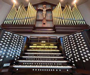 Console and façade for Kimball/Schantz organ, St. Mark the Evangelist Catholic Church, Norman, Oklahoma