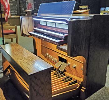 Console rebuilt by Fabry, Inc., Congregational United Church of Christ, Pekin, Illinois