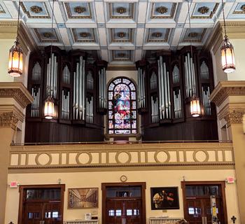 Ruffatti gallery organ case, Sacred Heart of Jesus Catholic Church, Grand Rapids, Michigan